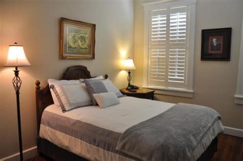 Riverview Hotel, Saint Marys (updated prices 2024).